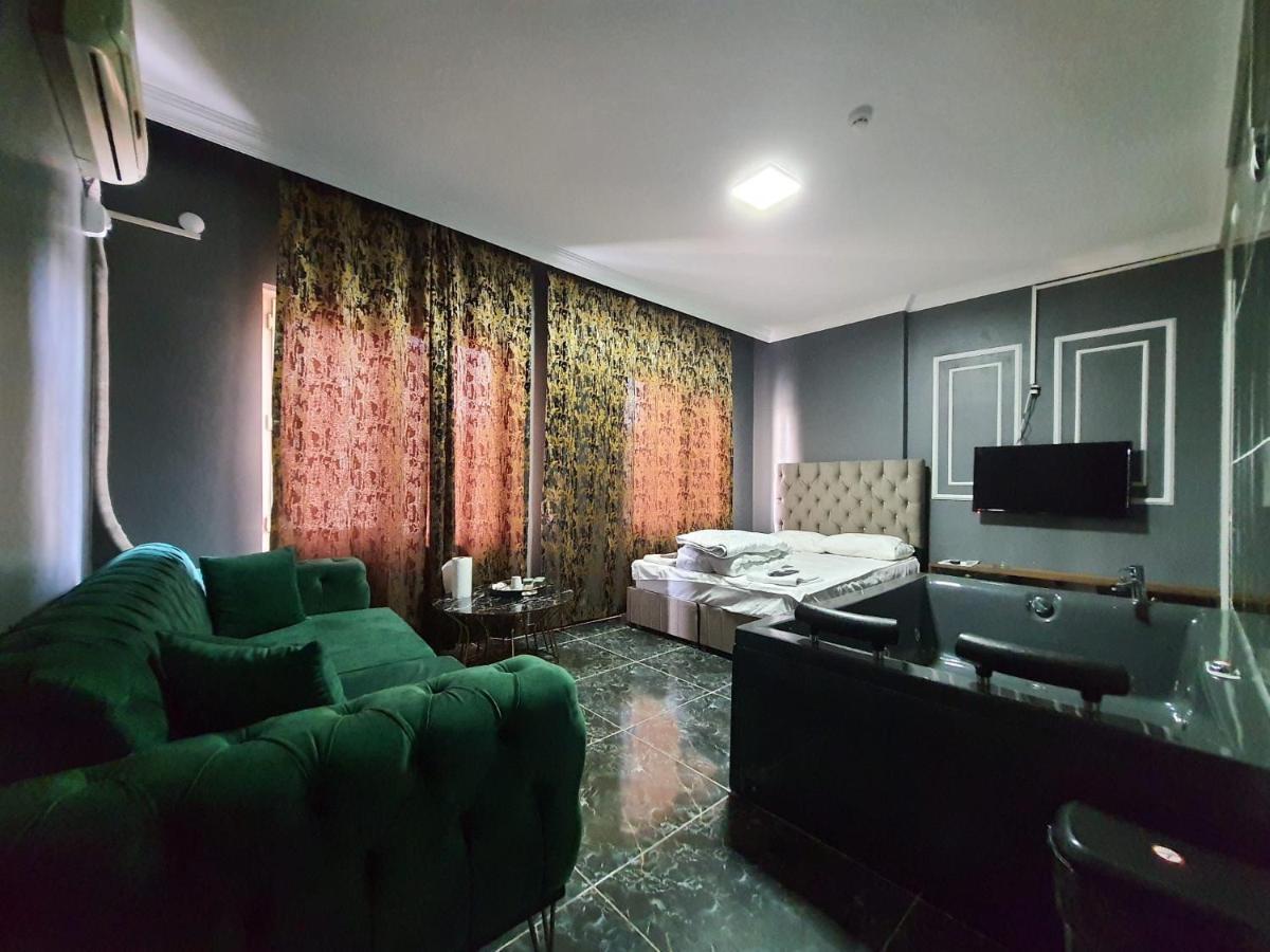 Vip Suit Otel Provincia di Provincia di Istanbul Esterno foto
